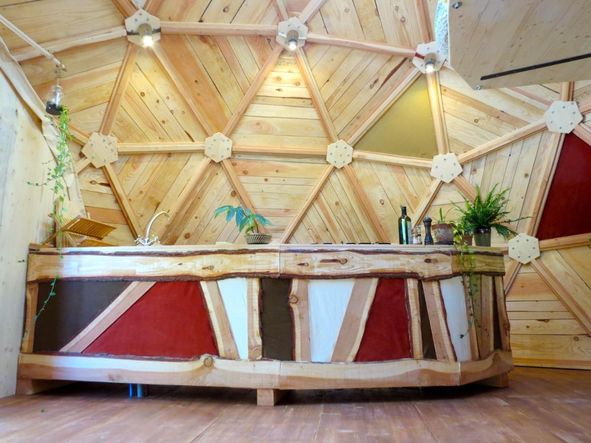 Habitat Createur - Hebergements Insolites Au Camping Municipal "Les Ecureuils" Recoubeau-Jansac المظهر الخارجي الصورة