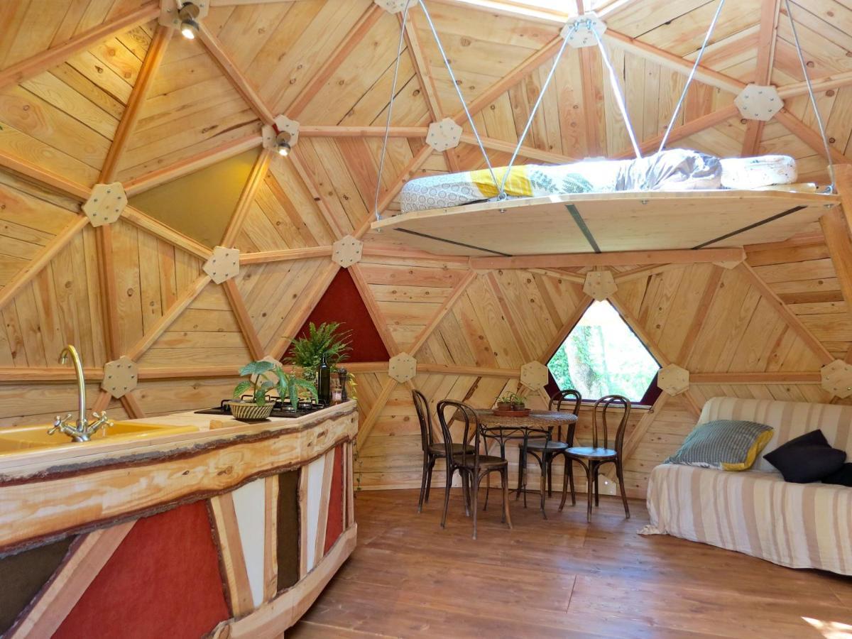 Habitat Createur - Hebergements Insolites Au Camping Municipal "Les Ecureuils" Recoubeau-Jansac المظهر الخارجي الصورة