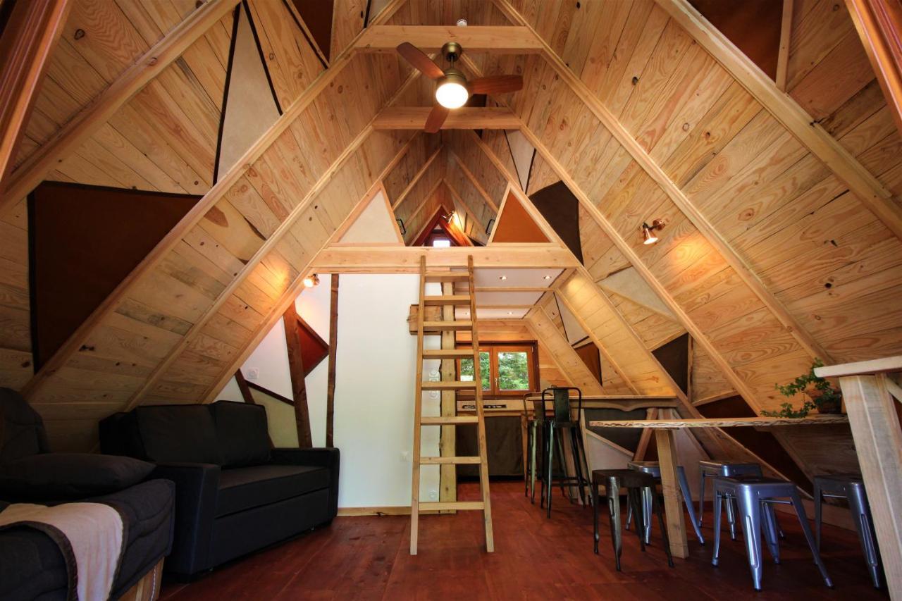 Habitat Createur - Hebergements Insolites Au Camping Municipal "Les Ecureuils" Recoubeau-Jansac المظهر الخارجي الصورة