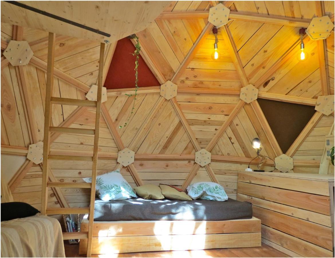 Habitat Createur - Hebergements Insolites Au Camping Municipal "Les Ecureuils" Recoubeau-Jansac المظهر الخارجي الصورة